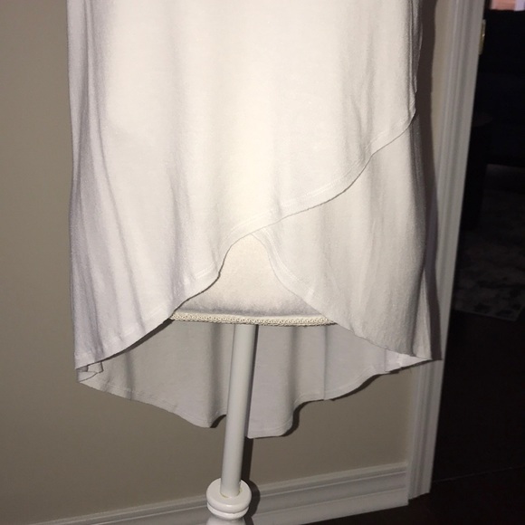 New with tags Express t shirt - Picture 4 of 4